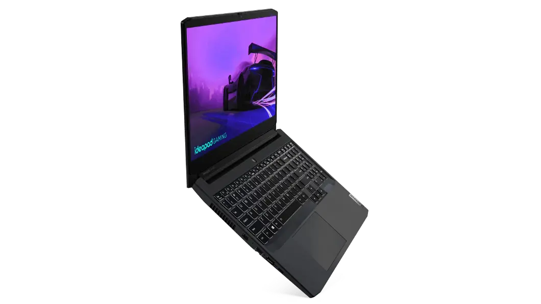 Laptop Lenovo IdeaPad Gaming 3i de 6ta generación (15.6”, Intel): vista frontal izquierda ¾ con la tapa abierta e imagen de un coche de carreras en la pantalla, con la retroiluminación del teclado en blanco