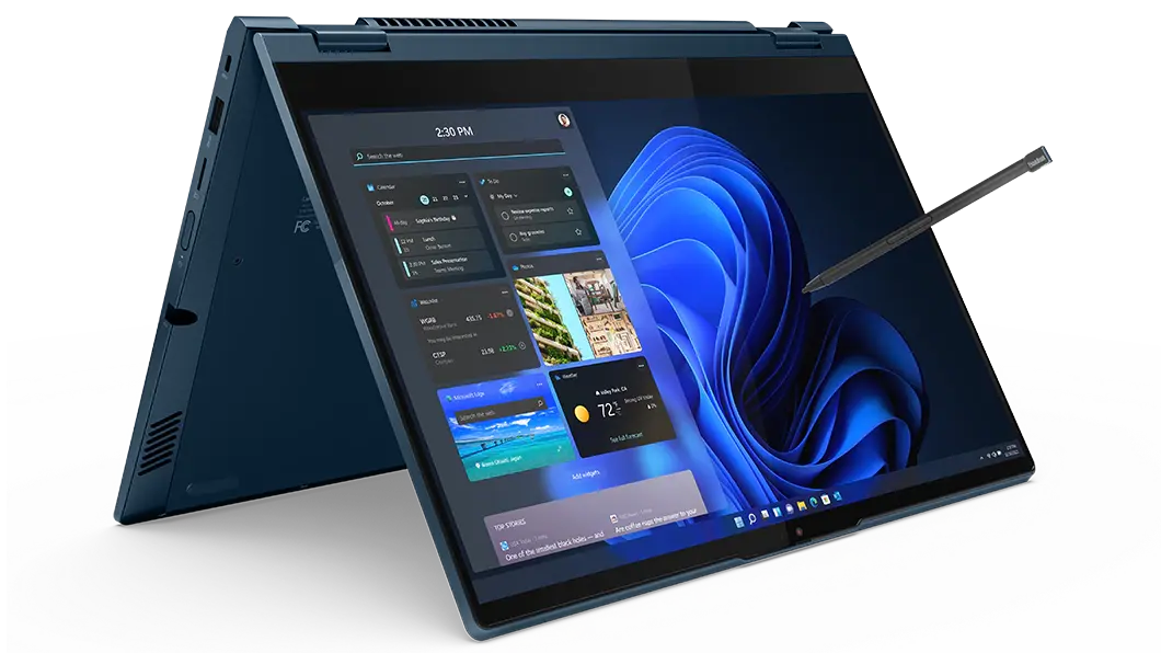 Un portátil convertible ThinkBook 14s Yoga 2da Gen en Mineral Grey, en modo portátil normal, abierto 180° para resaltar la pantalla de 14&quot; y el teclado de tamaño completo.