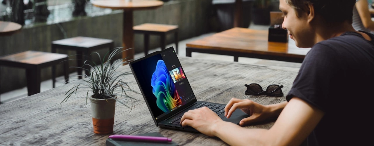 Work from anywhere on the the Lenovo ThinkPad T14s Gen 6 laptop, a Copilot+ PC.