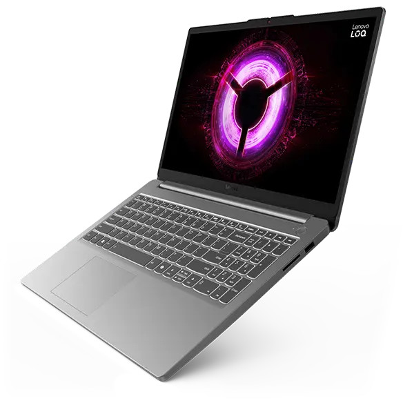 Vista superior derecha del portátil para juegos Lenovo LOQ Essential 15ARP10 abierto de 135 grados.