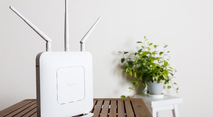 無線LANの場合はWi-Fi 6以降に対応しているか