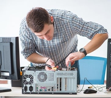 パソコン故障の原因とよくある症状を徹底解説！自力でできる対策や修理判断のポイントとは？