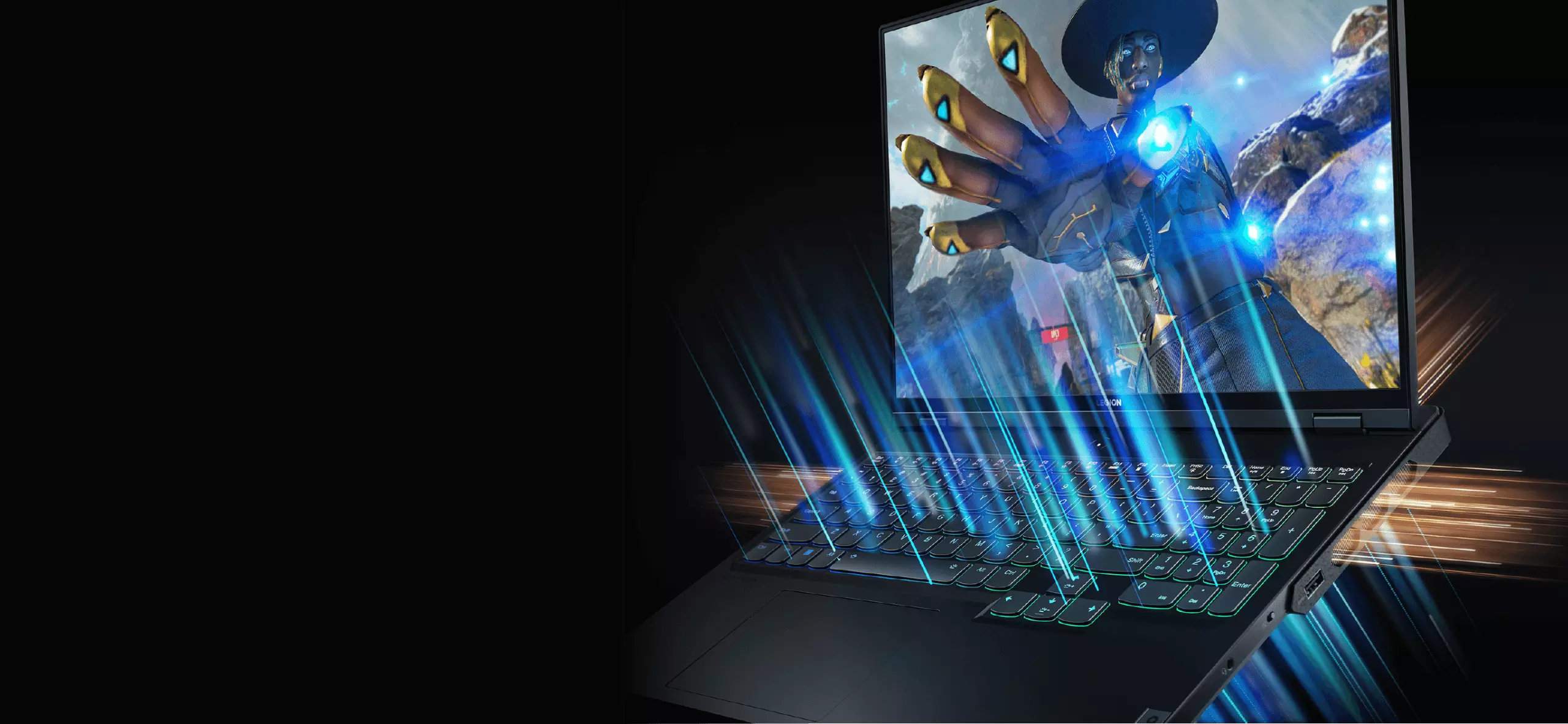 A bal oldali Lenovo Legion Pro 7 háromnegyedes nézete a billentyűzeten áthaladó kék digitális sávokkal.
