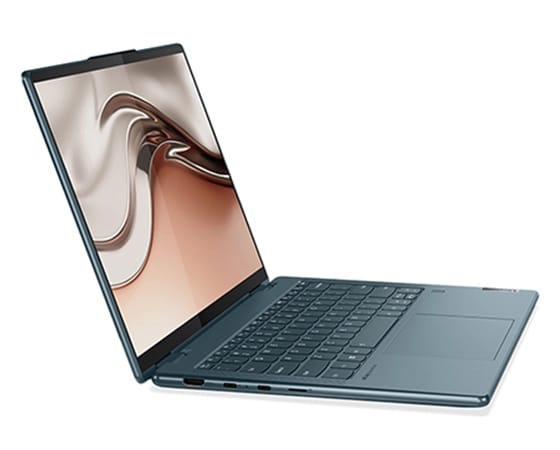 Notebook Yoga 7 di settima generazione aperto, rivolto verso destra