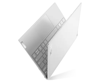 Yoga Slim 770i Carbon | 13.3 型モバイル PC | レノボ・ ジャパン