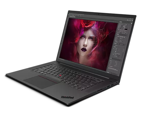 Die mobile Workstation Lenovo ThinkPad P1 Gen 5, um 90 Grad geöffnet, mit Blick auf die Anschlüsse auf der rechten Seite.