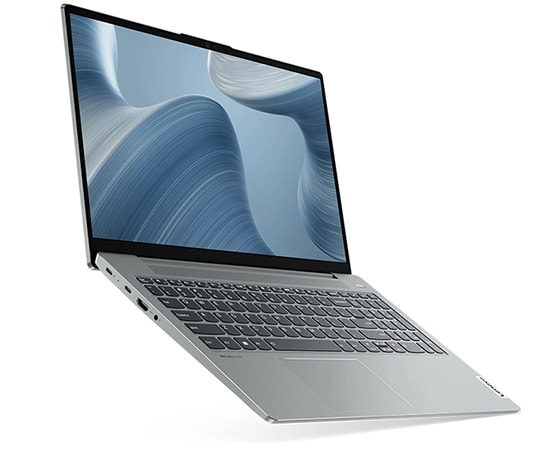 Imagen de semiperfil de la portátil Lenovo IdeaPad 5i 7ma Gen (15.6″, Intel) abierta a poco más de 90°