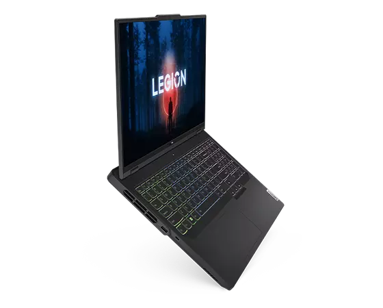 Legion 5 Pro Gen 8 (16" AMD) helt åpen med skjerm på, vinklet til høyre