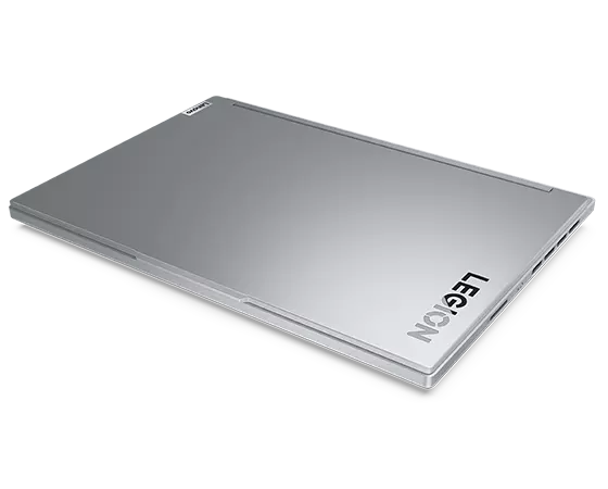 Legion Slim 5i Gen 8-laptop in Misty Grey, bovenklep zichtbaar
