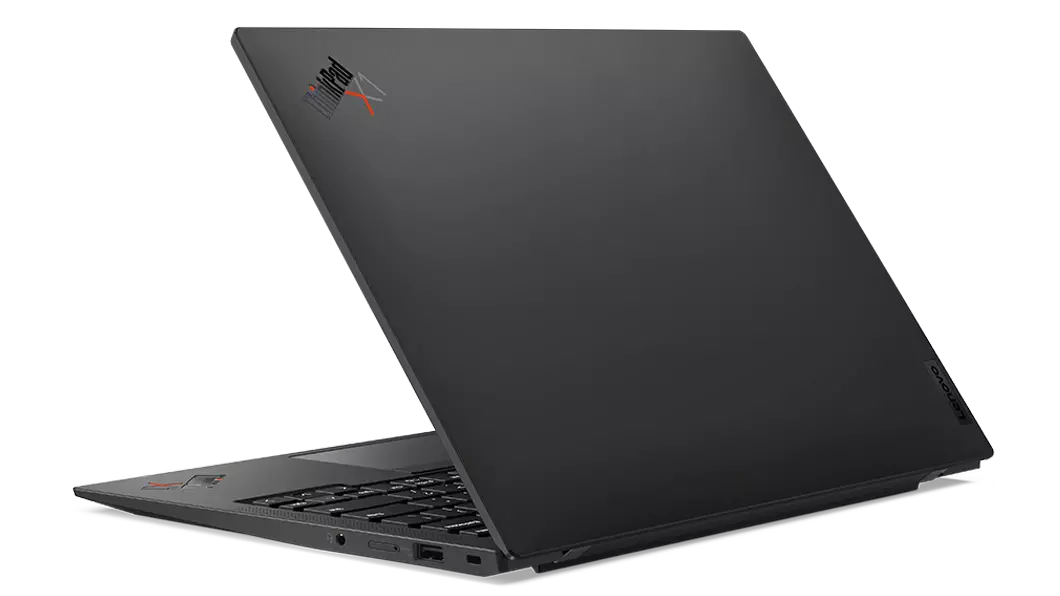 Parte trasera del portátil Lenovo ThinkPad X1 Carbon de 10.ª generación mostrando la cubierta superior con el nombre del producto.